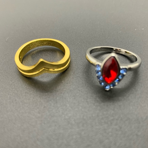 Wonder woman ring set. DC - Picture 6 of 9